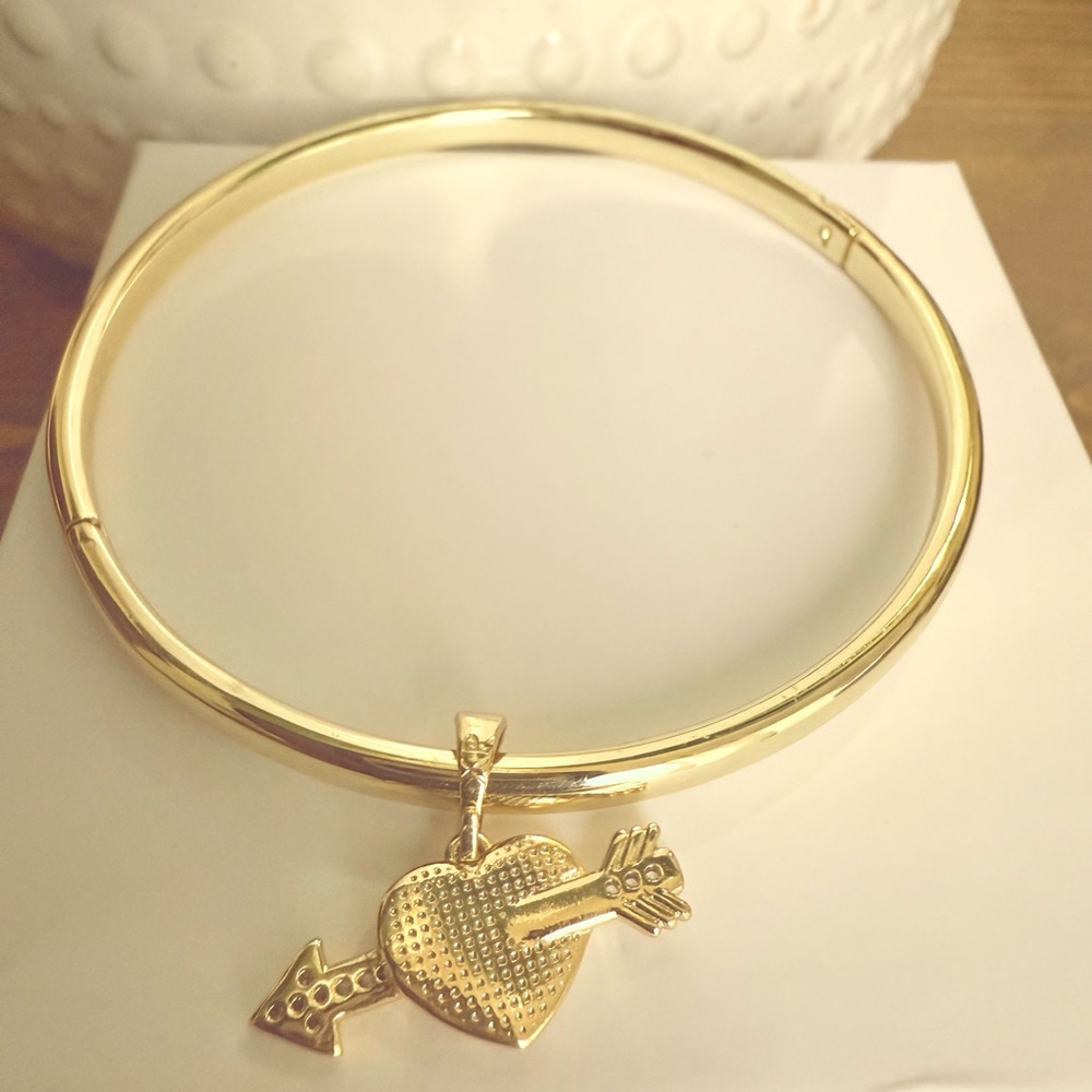 Tarnish free removable charm bracelet